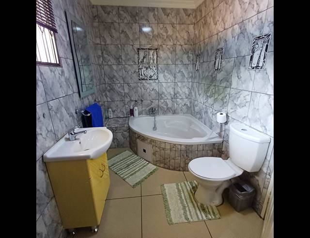 21,414M² SMALLHOLDING FOR SALE IN HOMELANDS